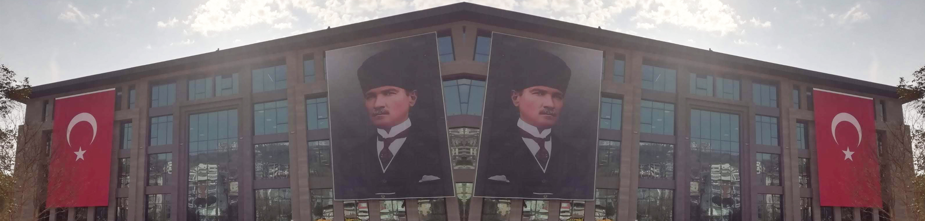 Tablalı Otomatik Motorlu Bayrak Atatürk Poster Afiş