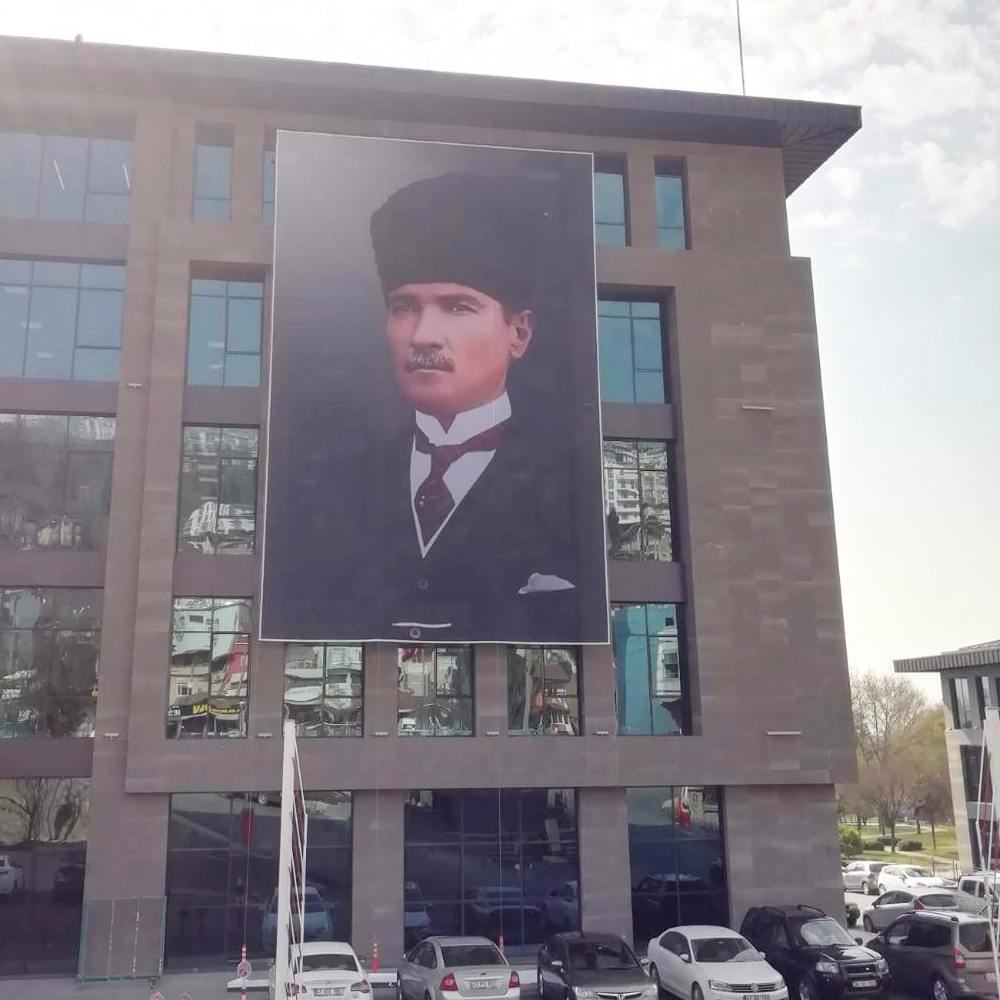 Tablalı Otomatik Motorlu Bayrak Atatürk Afiş Poster YSR Mühendislik